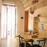 Casa de hóspedes Petali Rosa - Dimora Pietra