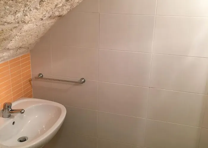 Petali Rosa - Dimora Pietra 3*
